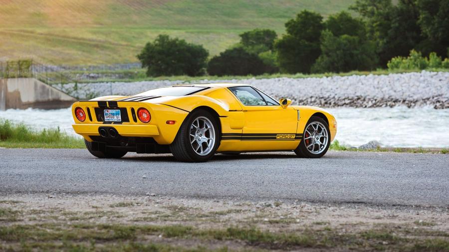  Ford GT PB1-1 2005 года  (фото 8 из 23)